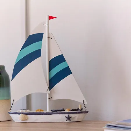 아파트 Sea View Lighthouse With 170mbps Wifi And Sunny Balcony