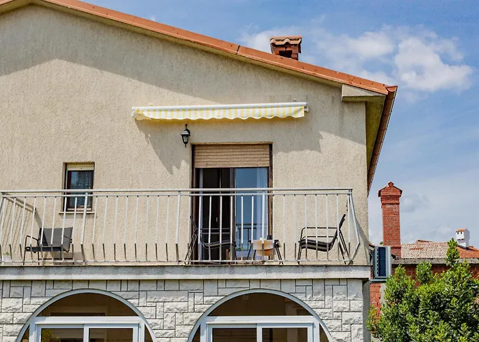 Apartment Sea View Lighthouse With 170mbps Wifi And Sunny Balcony